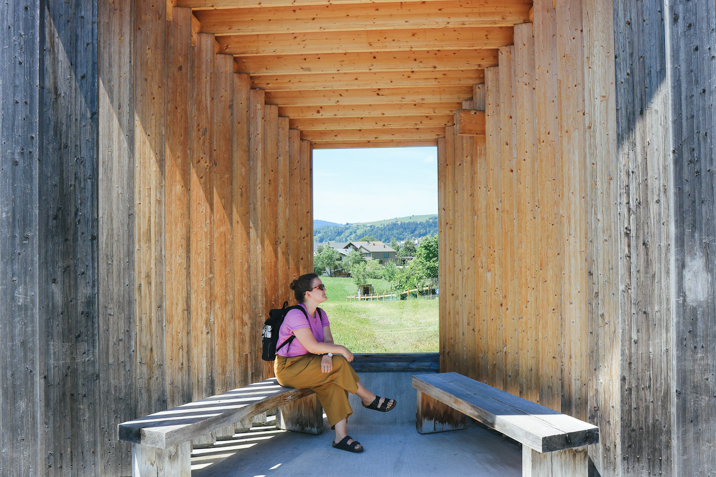 Architektur im Bregenzerwald – Komm, wir warten auf den Bus